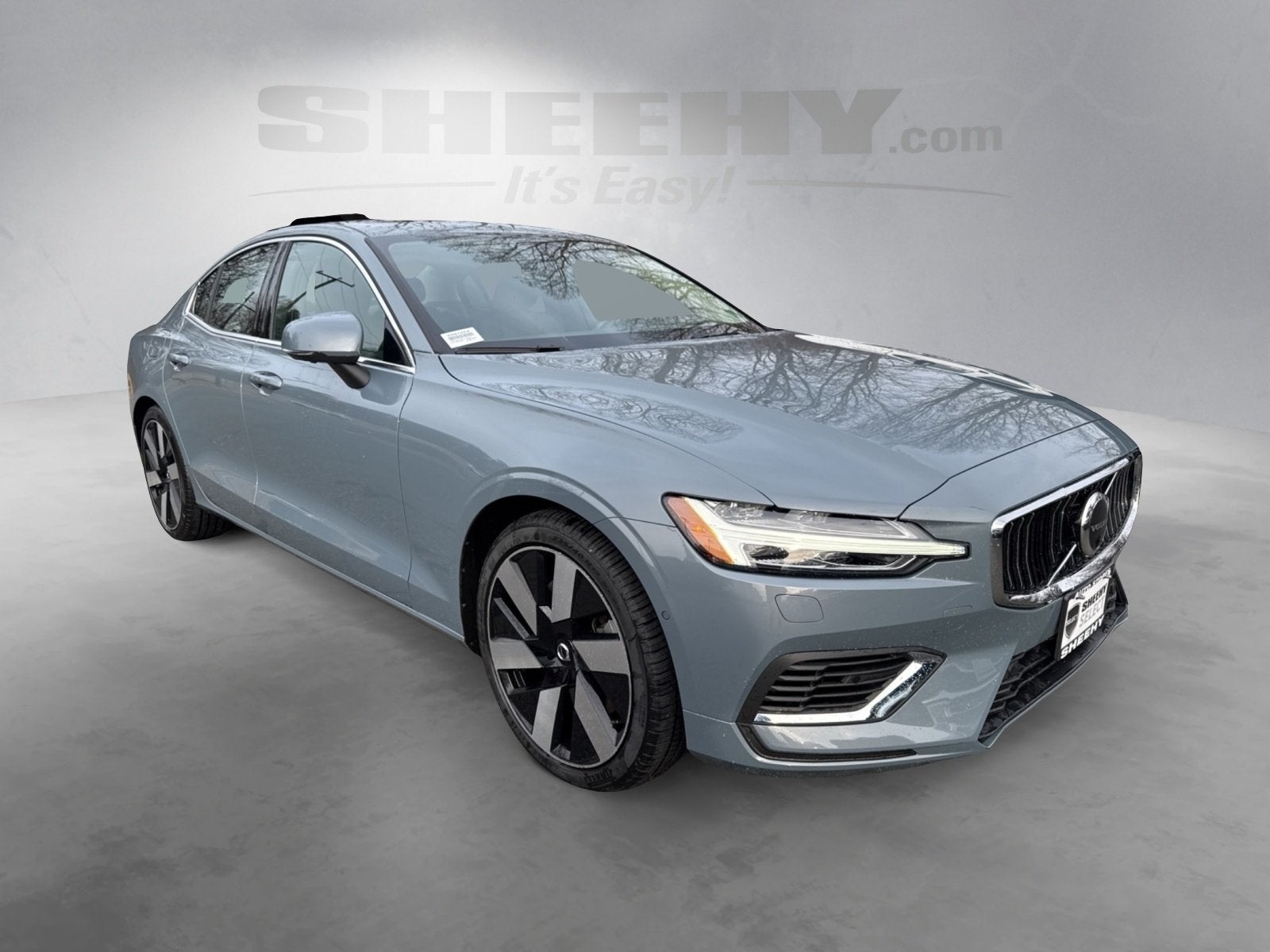 2023 Volvo S60 Recharge Plug-In Hybrid Ultimate