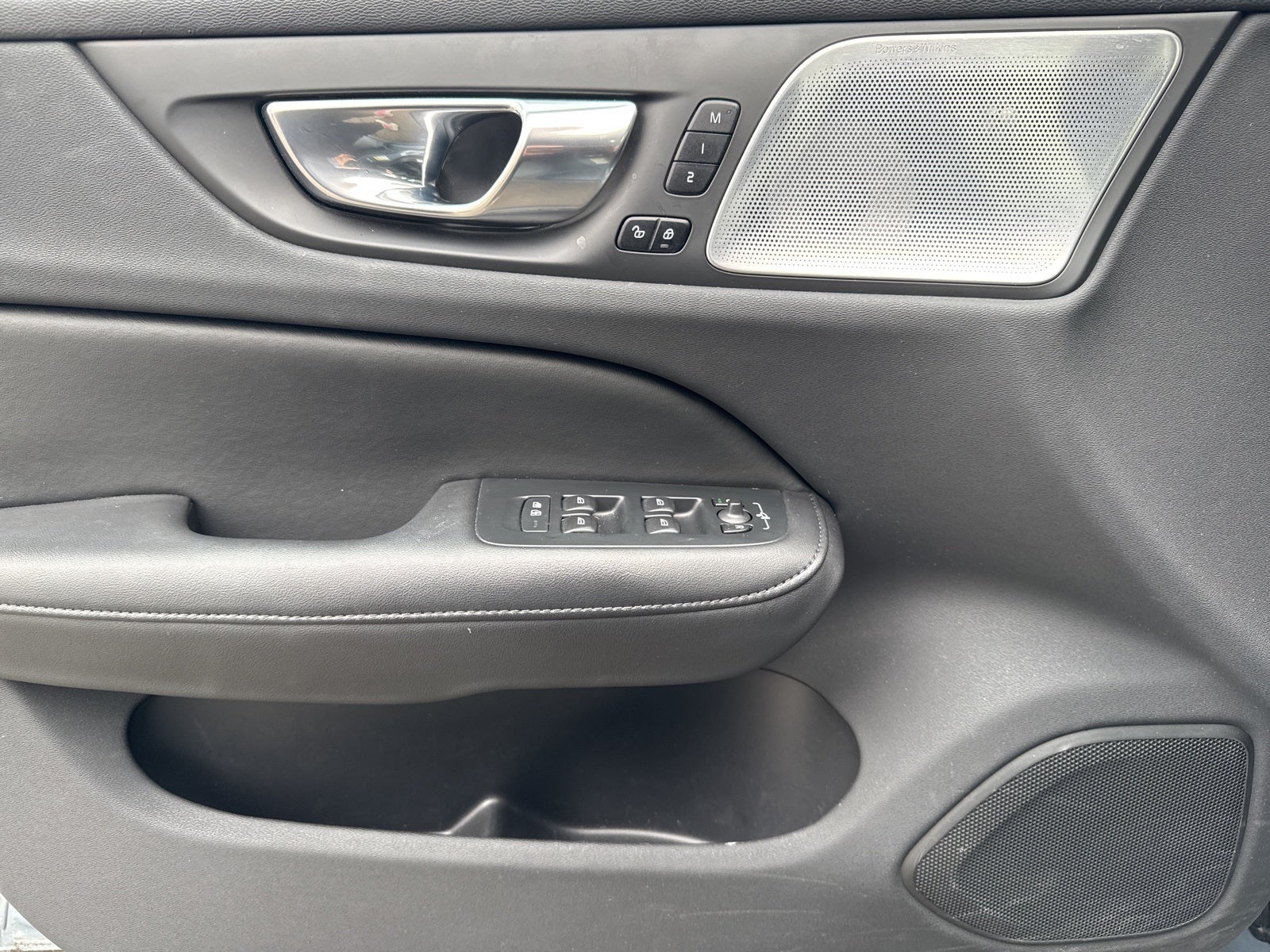 2023 Volvo S60 Recharge Plug-In Hybrid Ultimate