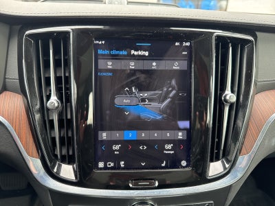 2023 Volvo S60 Recharge Plug-In Hybrid Ultimate