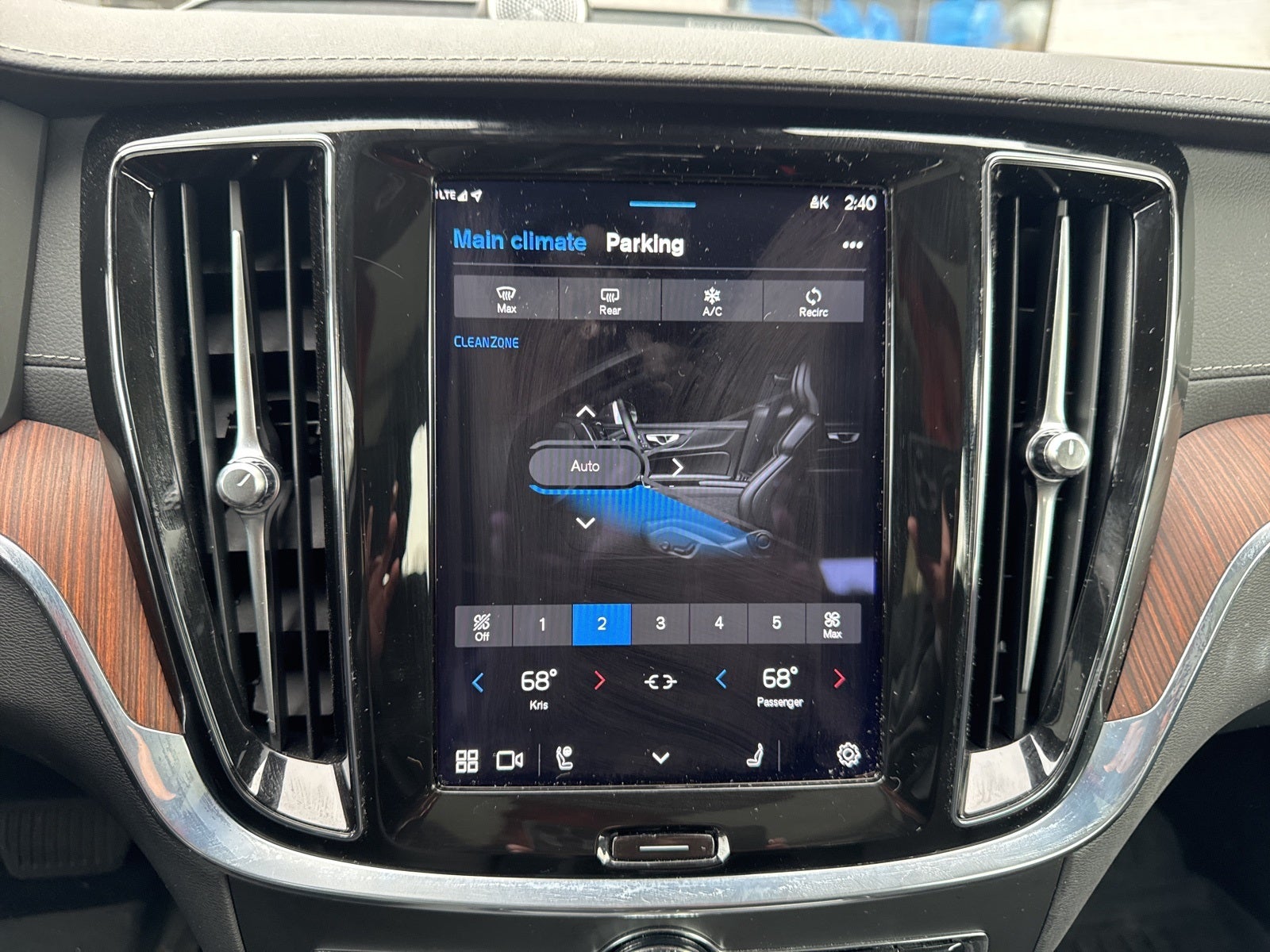 2023 Volvo S60 Recharge Plug-In Hybrid Ultimate
