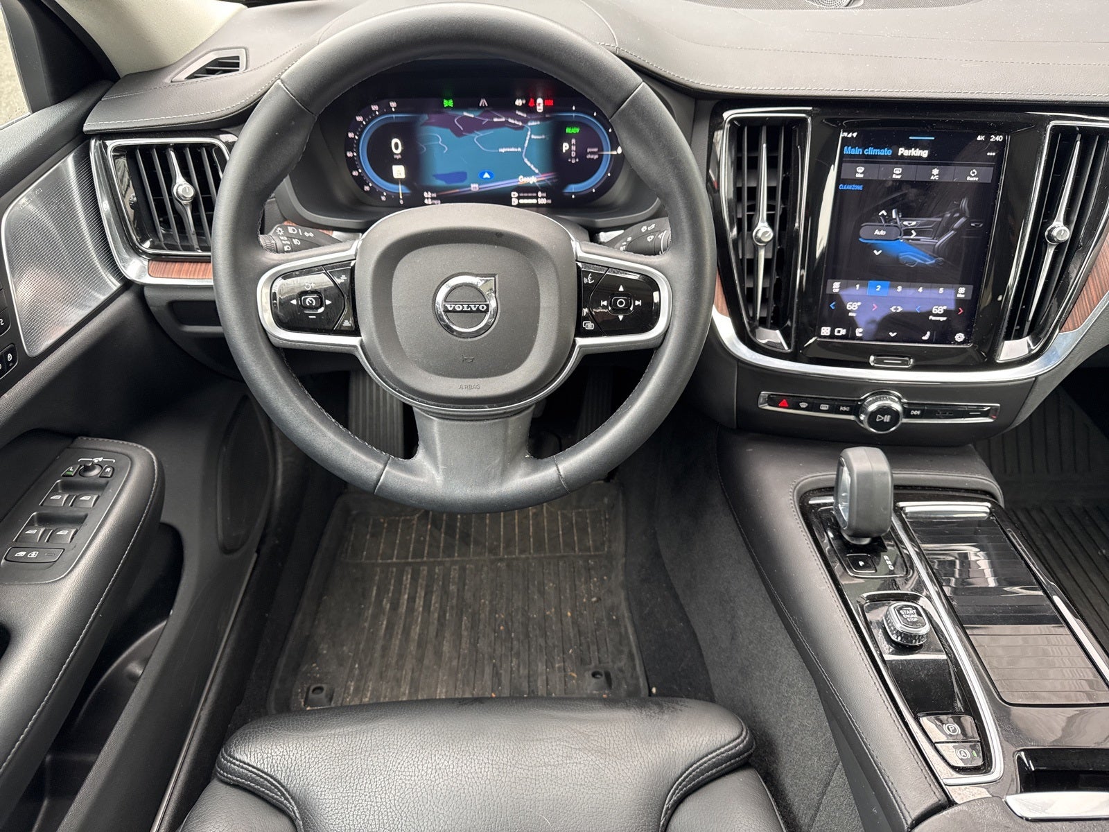 2023 Volvo S60 Recharge Plug-In Hybrid Ultimate