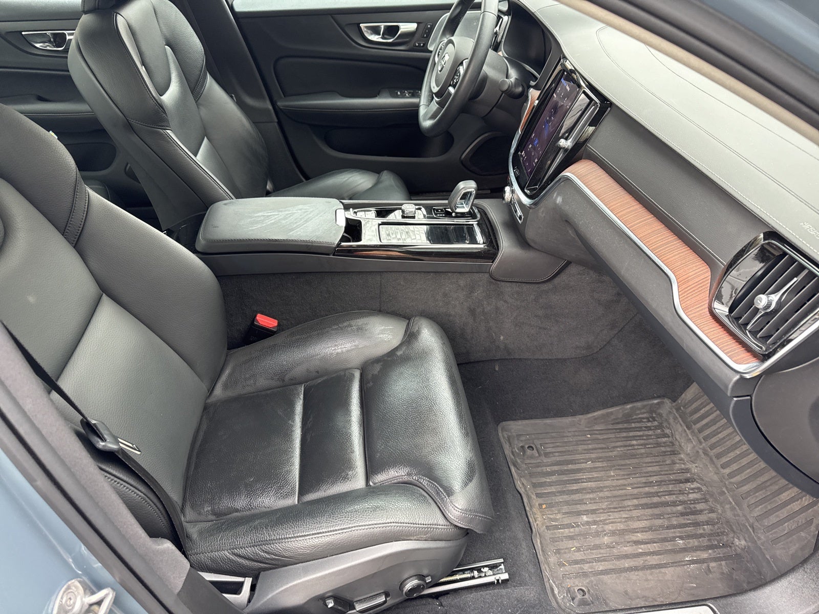 2023 Volvo S60 Recharge Plug-In Hybrid Ultimate