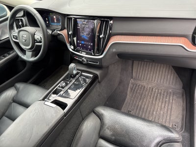 2023 Volvo S60 Recharge Plug-In Hybrid Ultimate