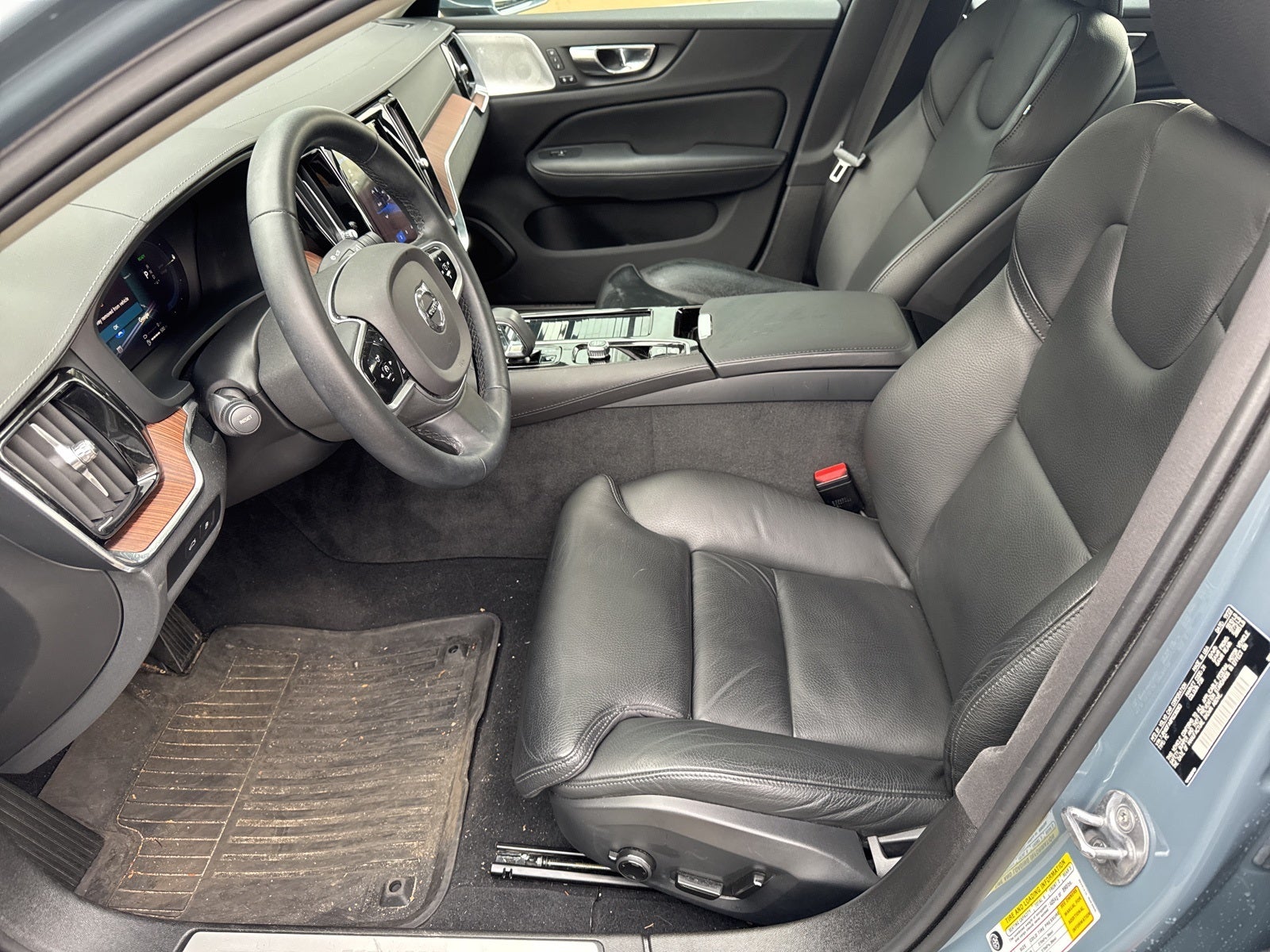 2023 Volvo S60 Recharge Plug-In Hybrid Ultimate