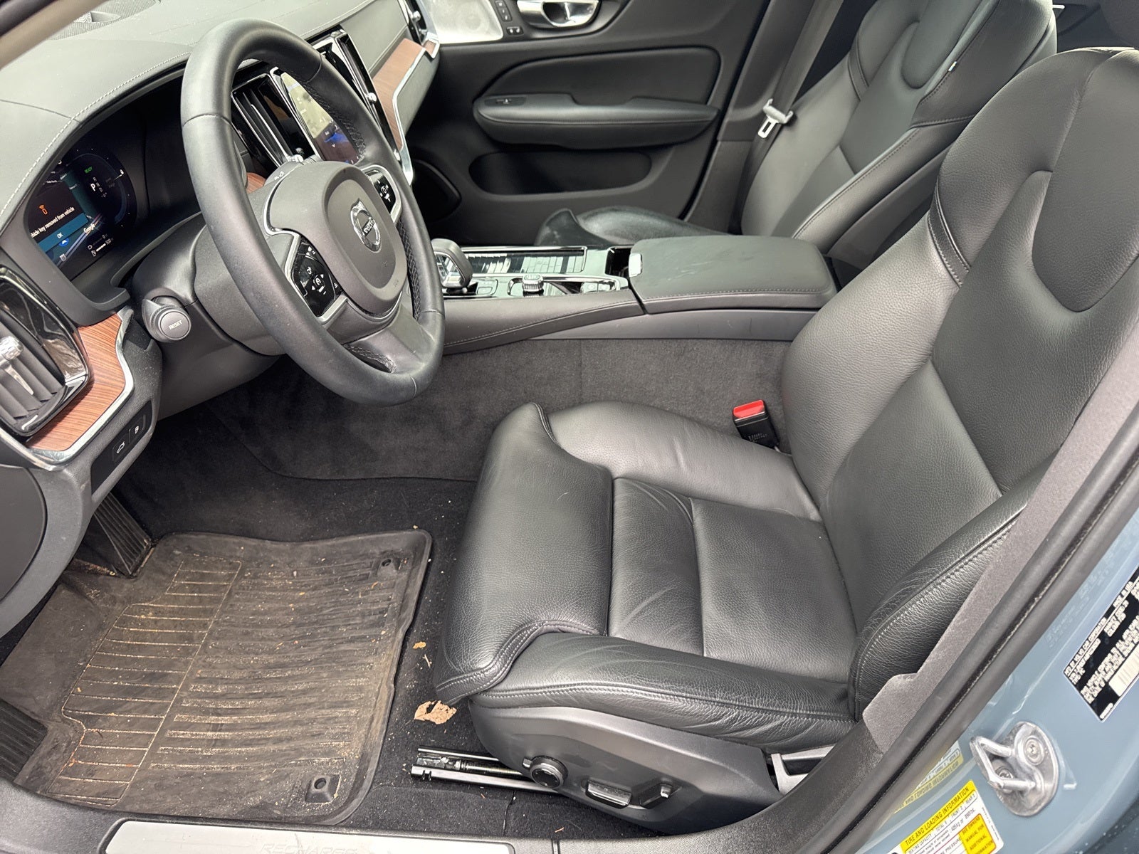 2023 Volvo S60 Recharge Plug-In Hybrid Ultimate