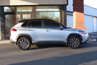 2024 Toyota Corolla Cross Hybrid SE