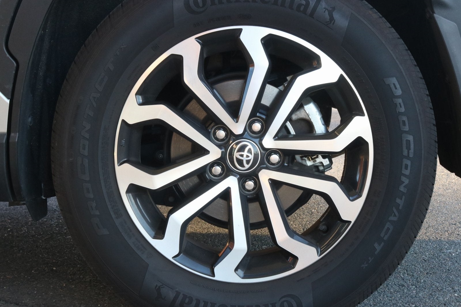 2024 Toyota Corolla Cross Hybrid SE