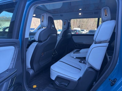 2024 Rivian R1S Adventure Dual-Motor Large