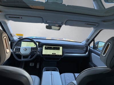 2024 Rivian R1S Adventure Dual-Motor Large