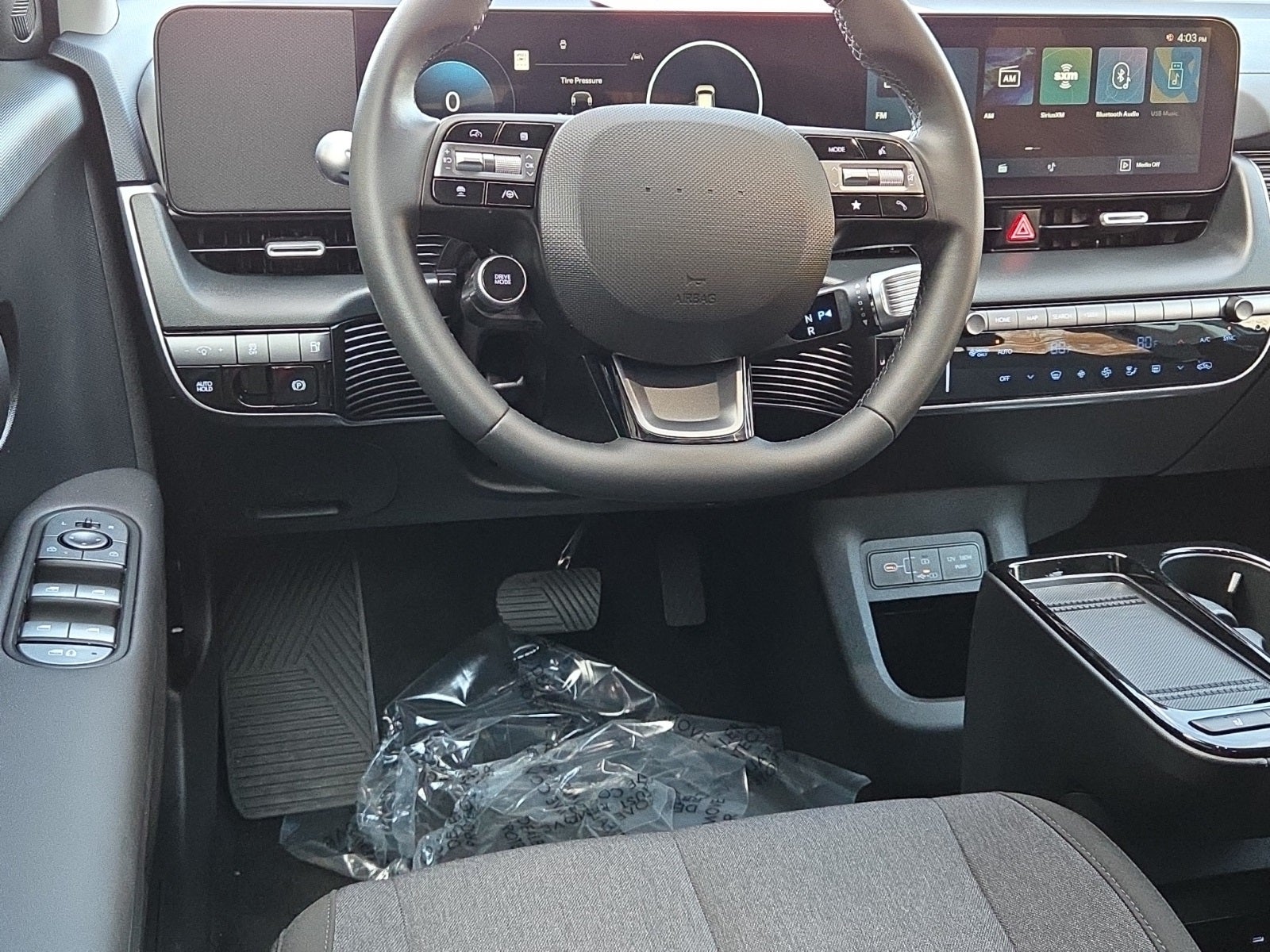 2025 Hyundai IONIQ 5 SE Standard Range