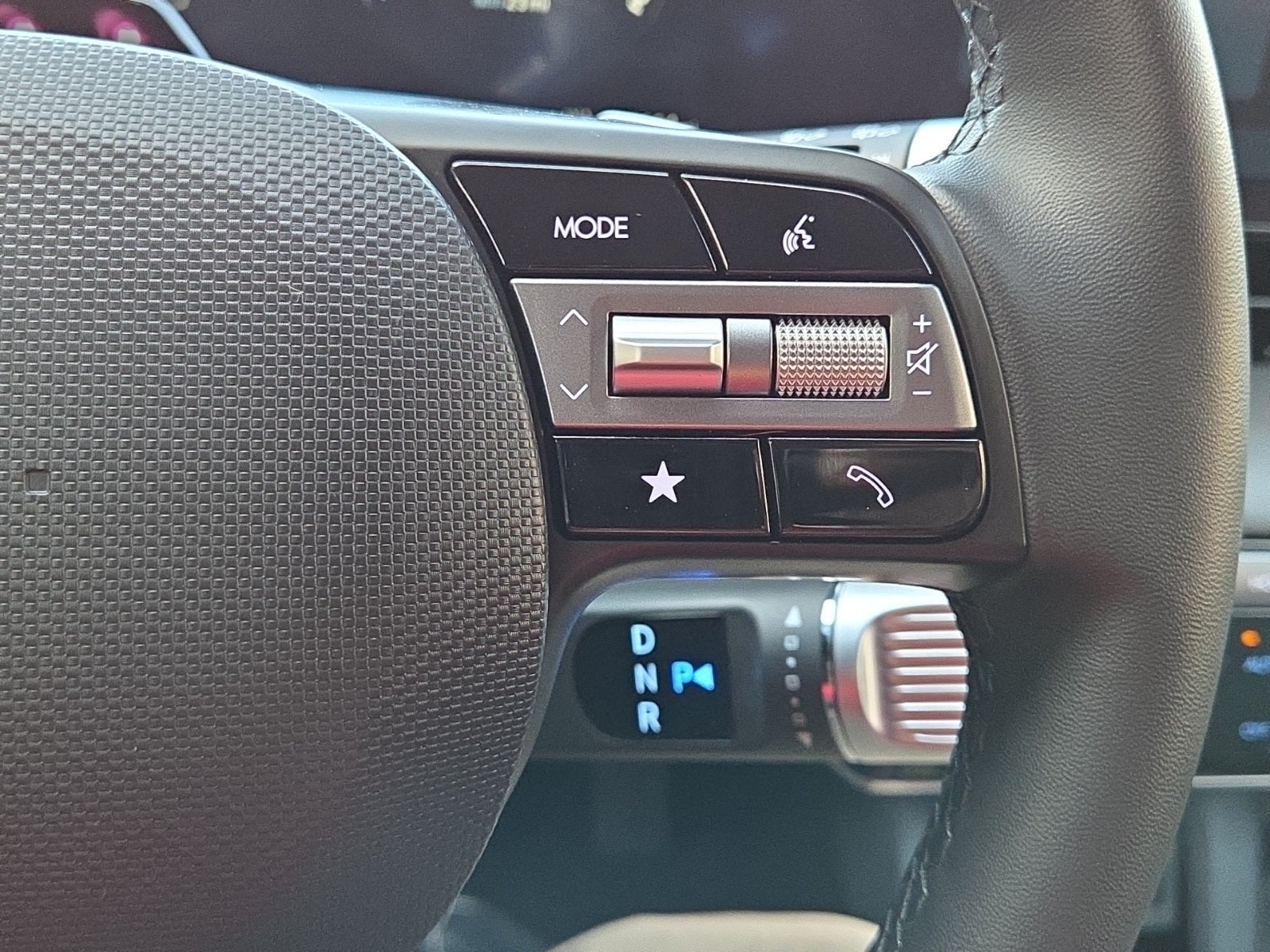 2025 Hyundai IONIQ 5 SE Standard Range