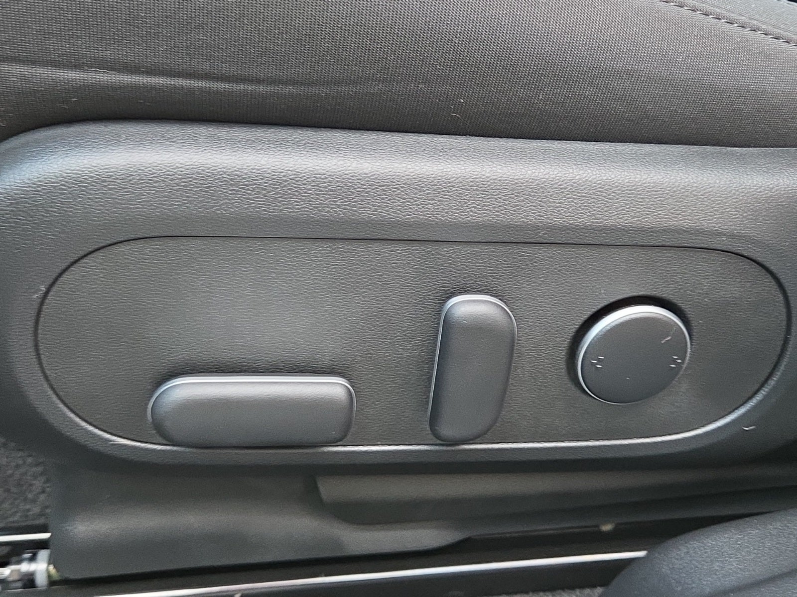 2025 Hyundai IONIQ 5 SE Standard Range