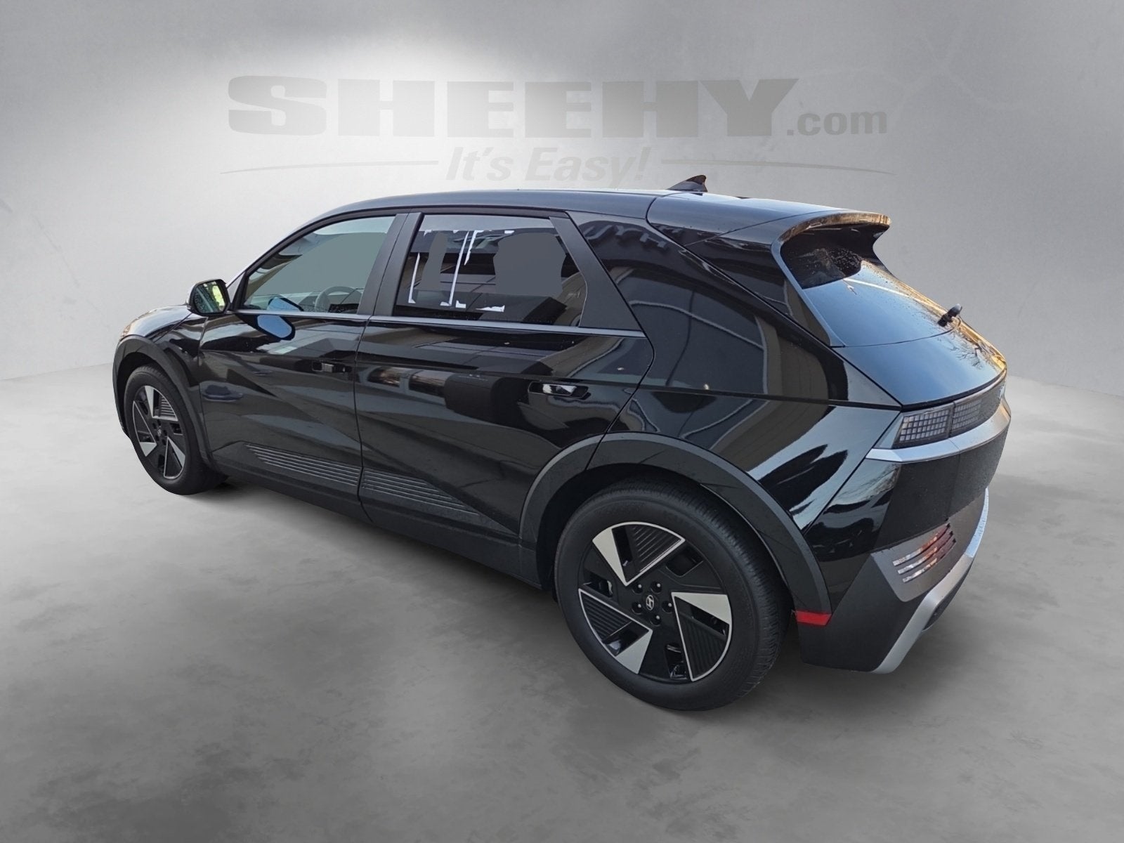 2025 Hyundai IONIQ 5 SE Standard Range