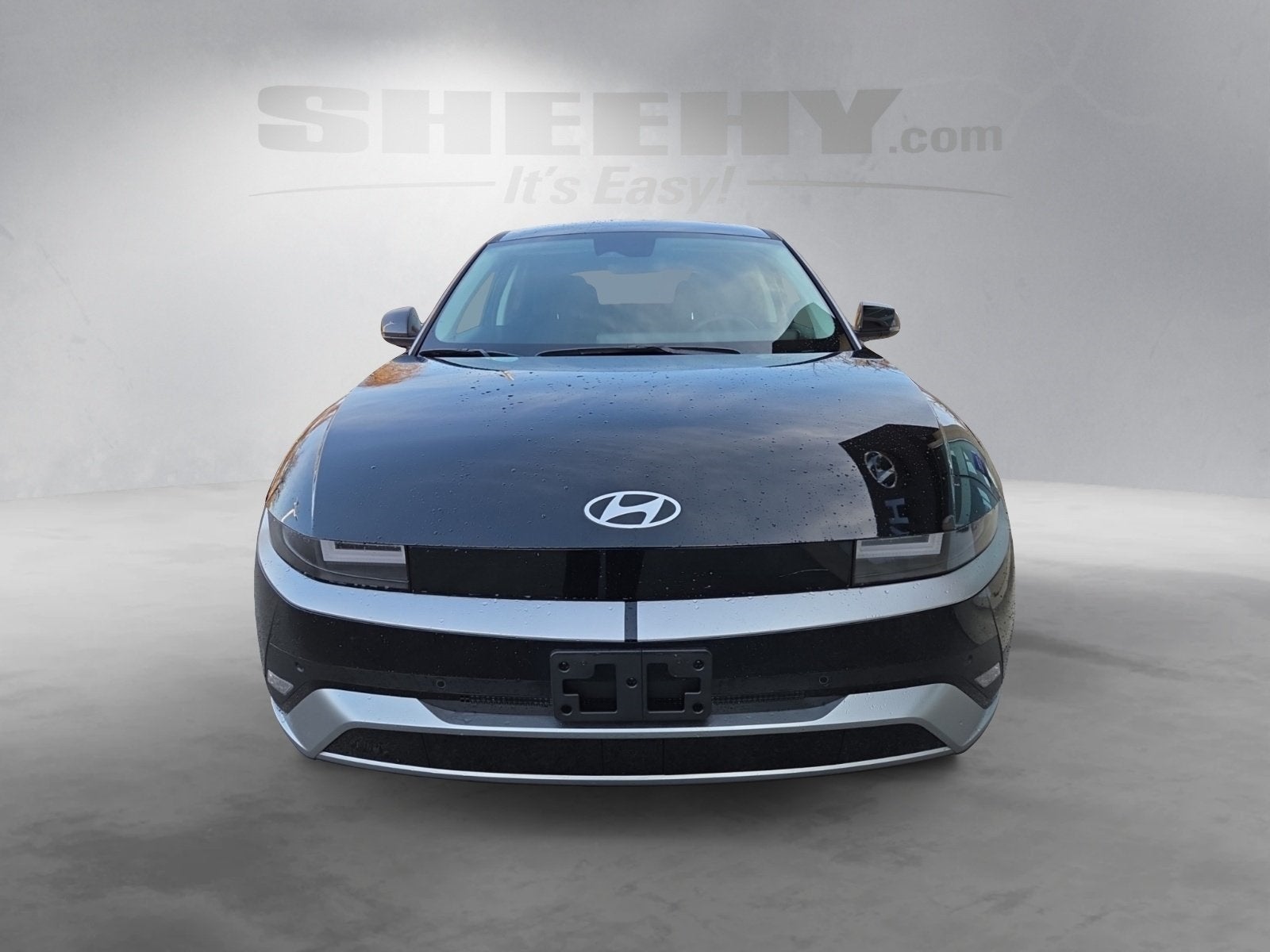 2025 Hyundai IONIQ 5 SE Standard Range