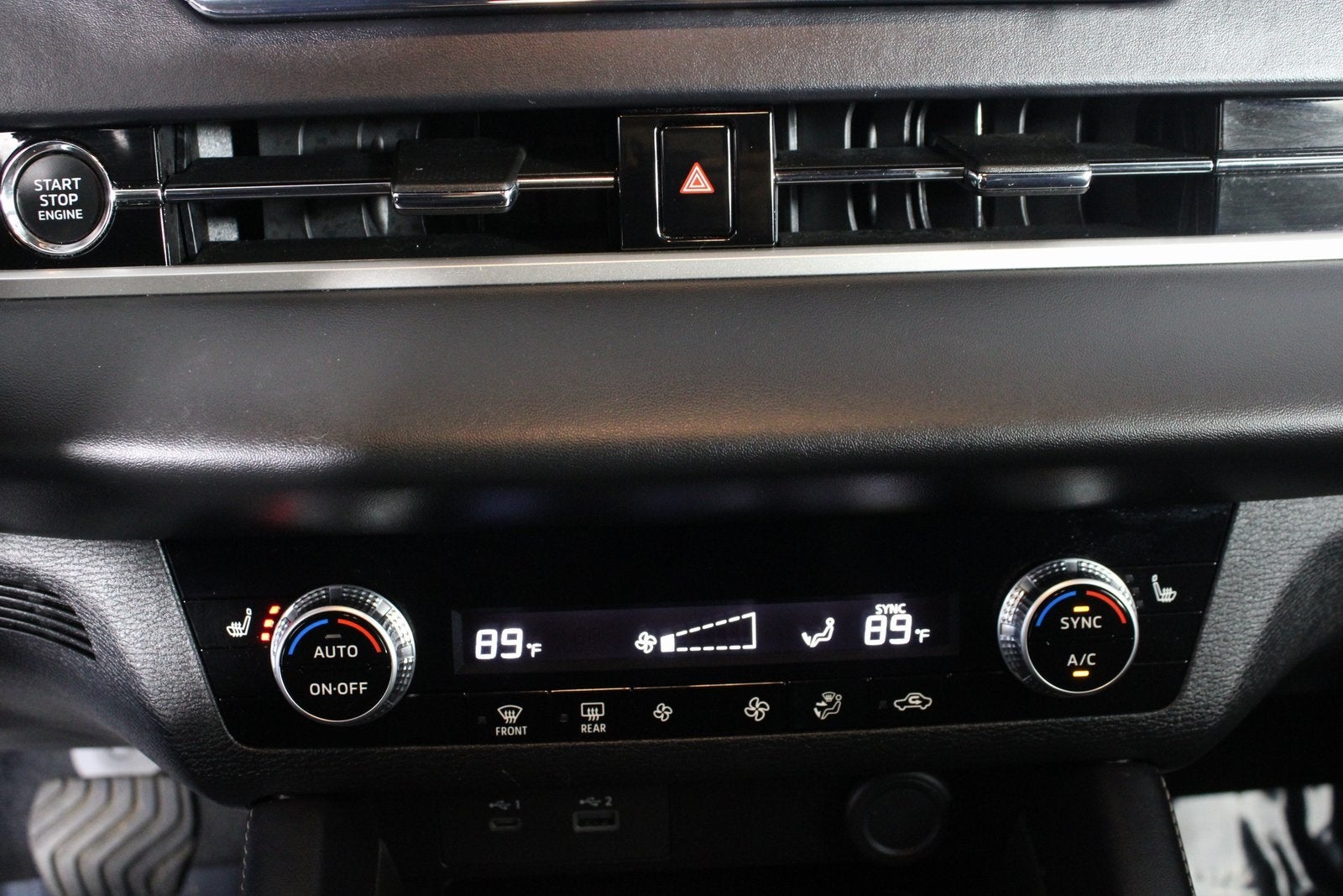 2023 Mitsubishi Outlander SE Black Edition