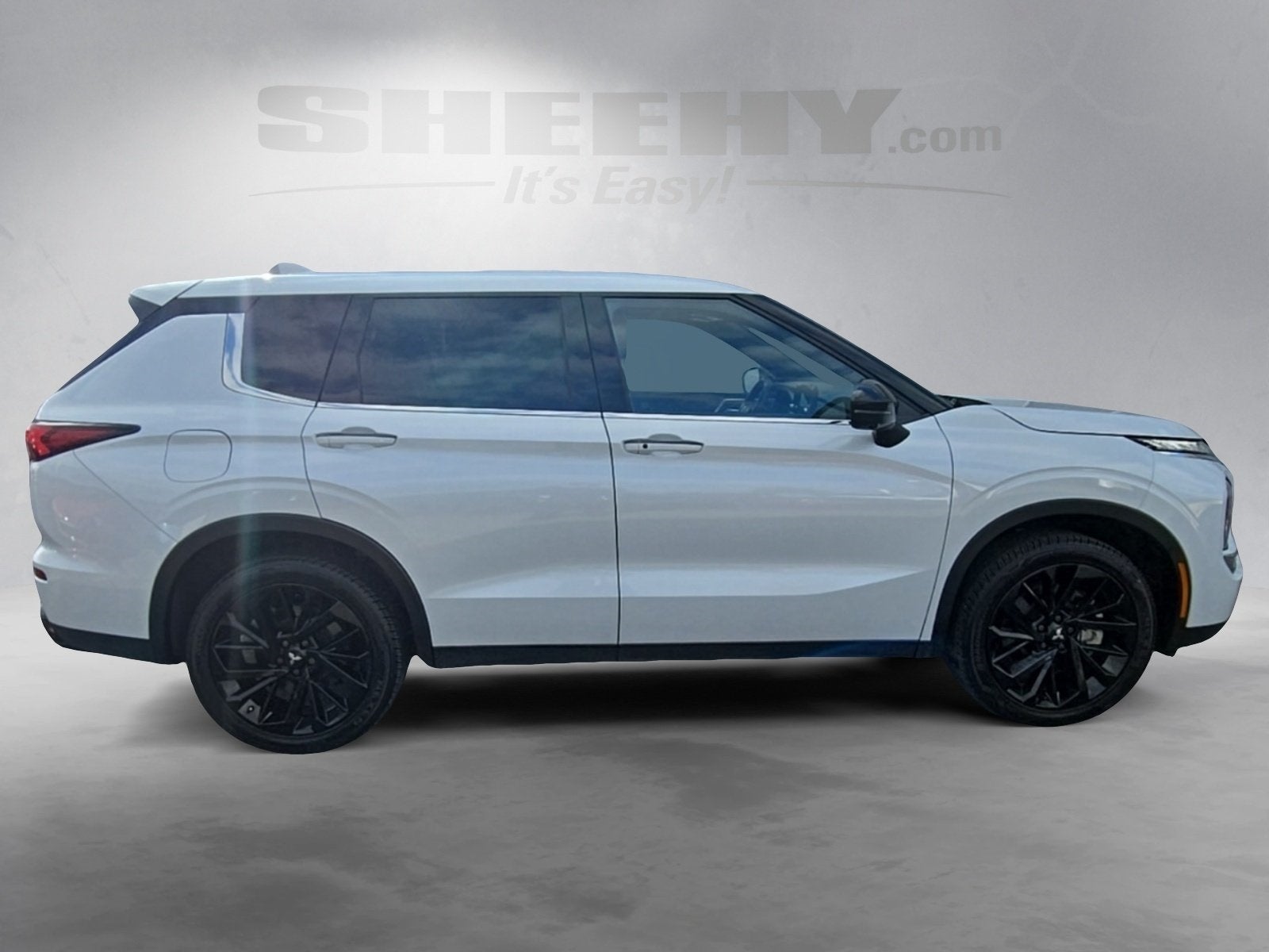 2024 Mitsubishi Outlander SE Black Edition