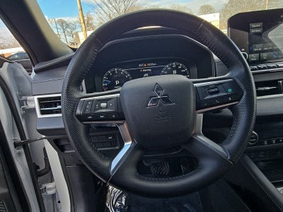 2024 Mitsubishi Outlander SE Black Edition