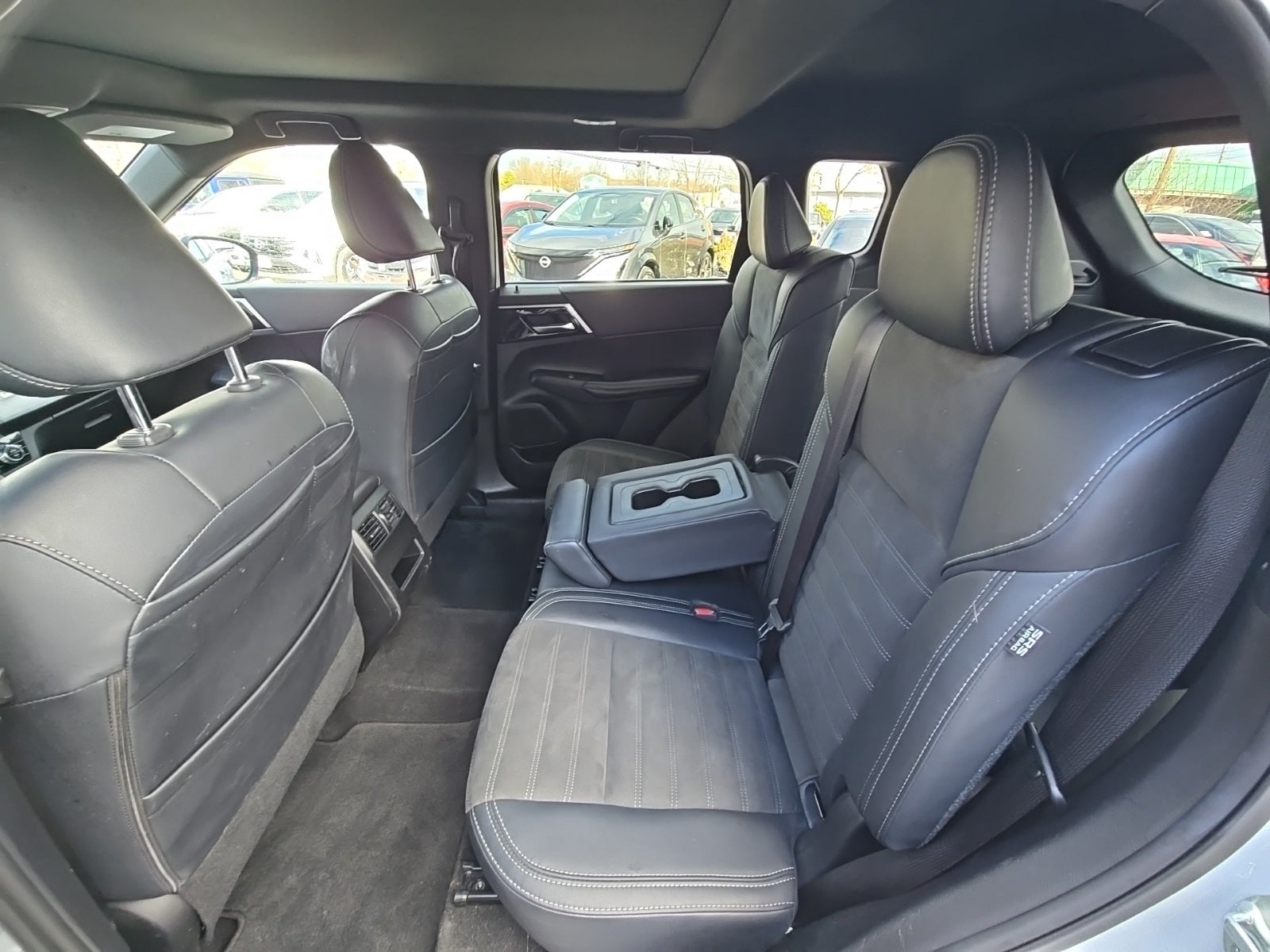 2024 Mitsubishi Outlander SE Black Edition