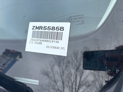 2023 Mitsubishi Outlander ES