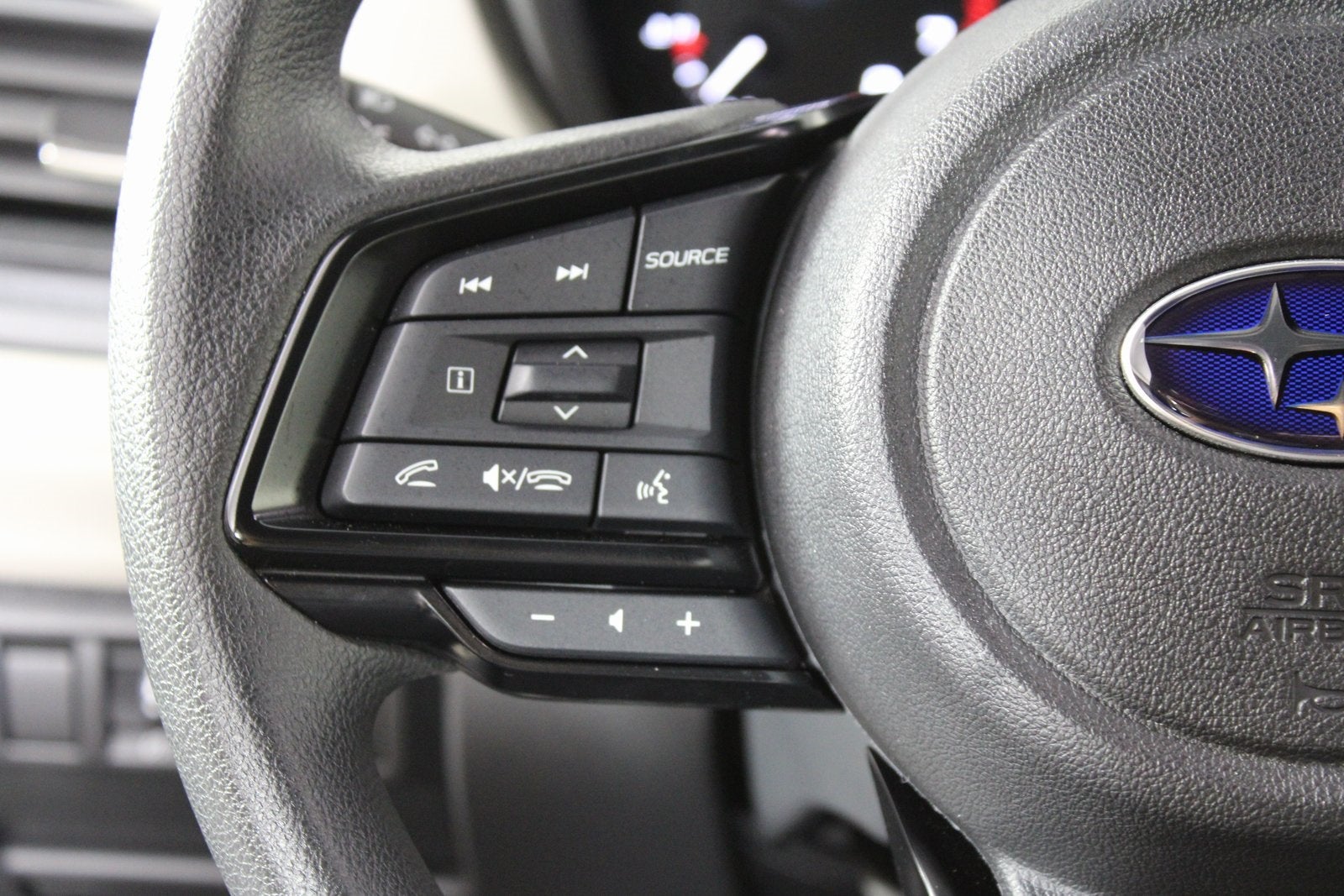 2025 Subaru Forester Base