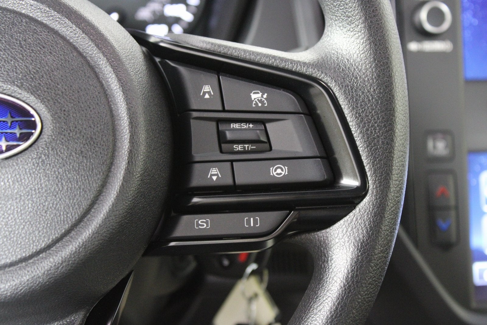 2025 Subaru Forester Base