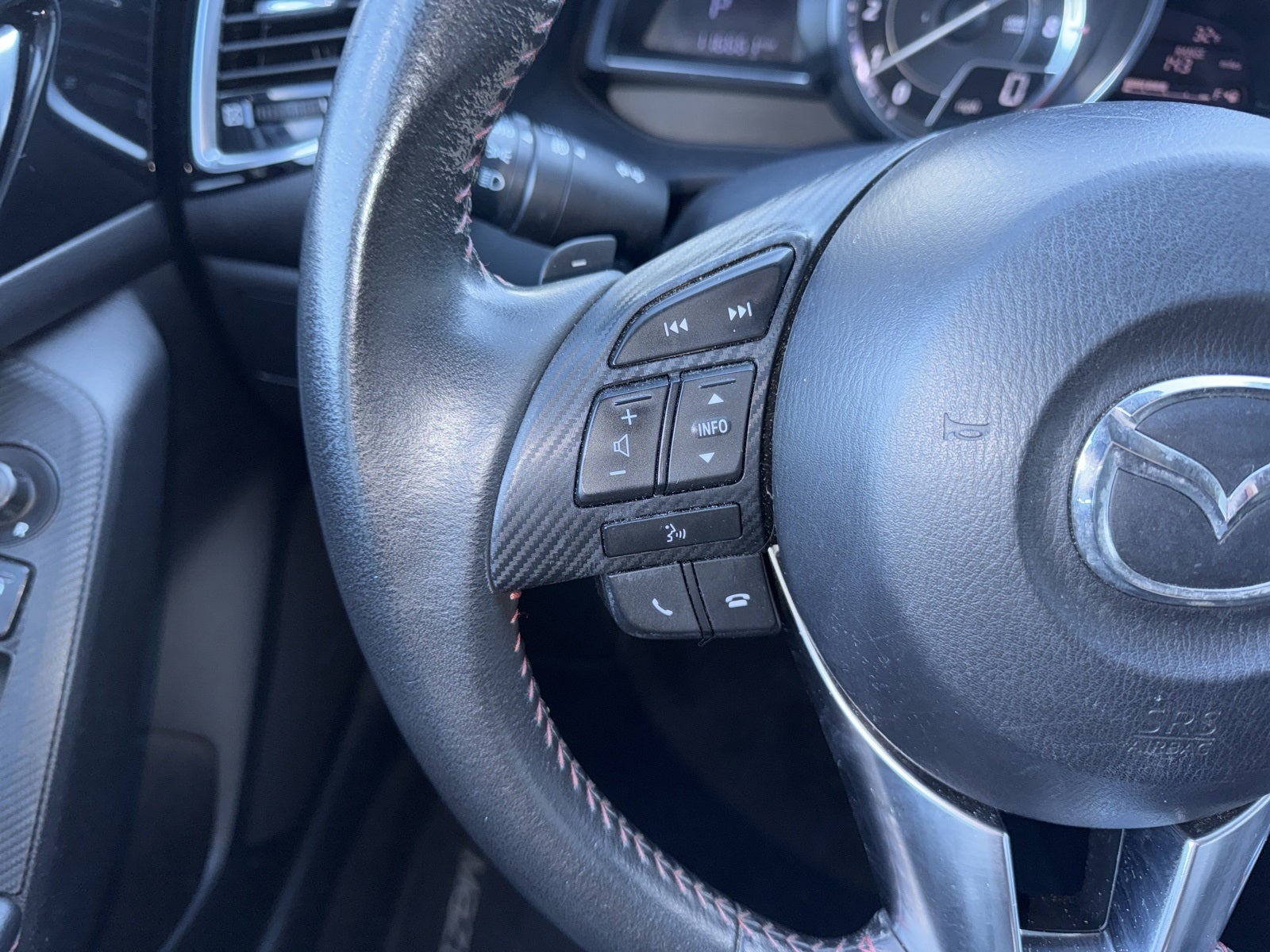 2014 Mazda Mazda3 s Grand Touring