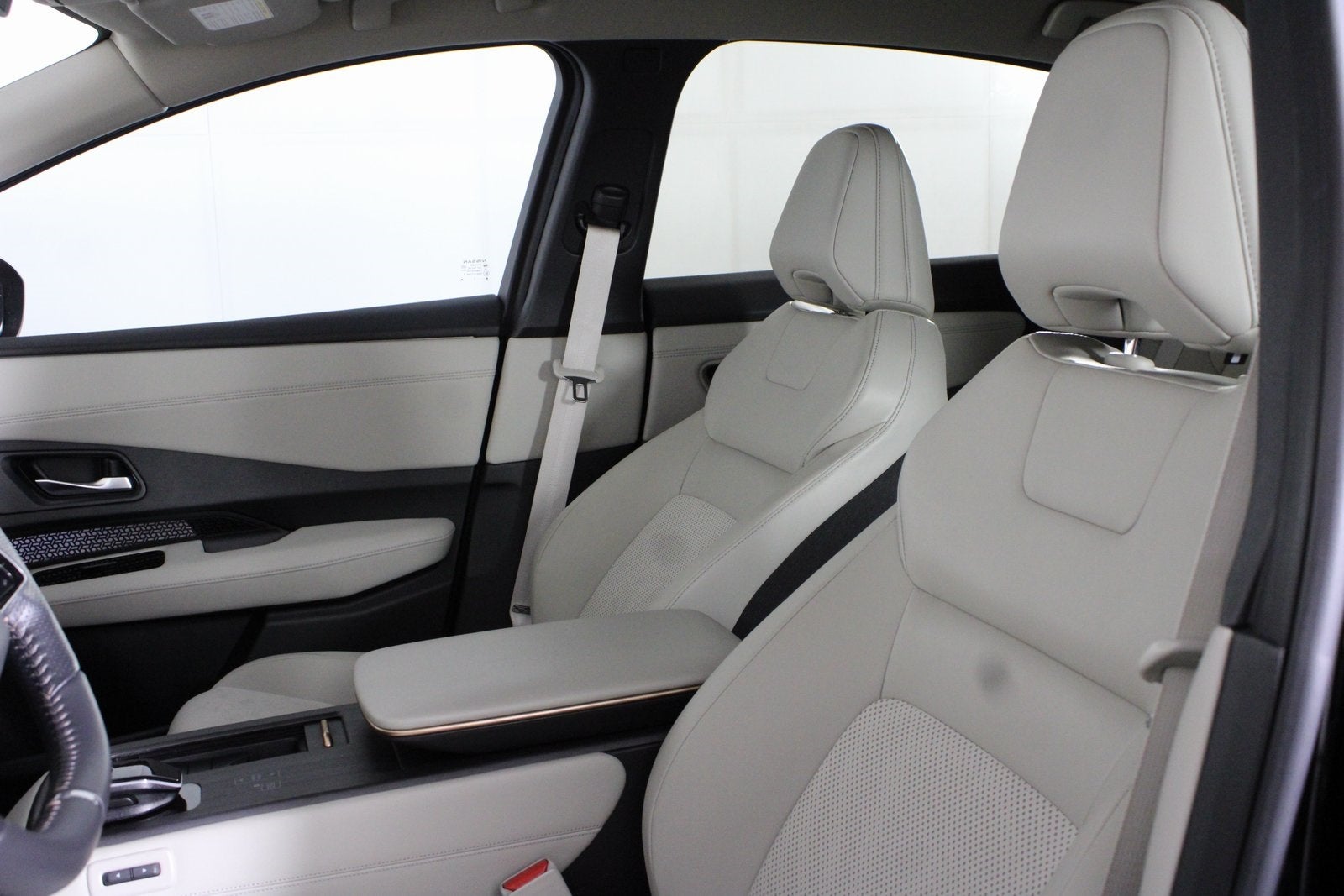 2023 Nissan Ariya ENGAGE