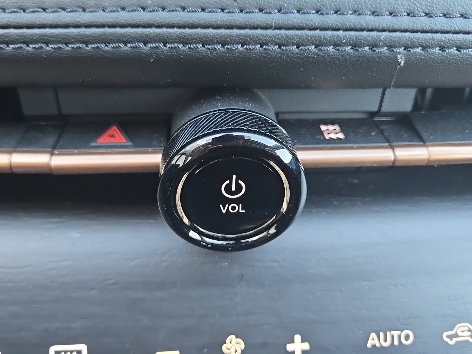 2024 Nissan Ariya EVOLVE+