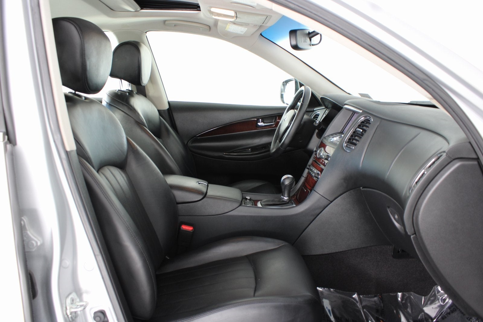 2017 INFINITI QX50 Base