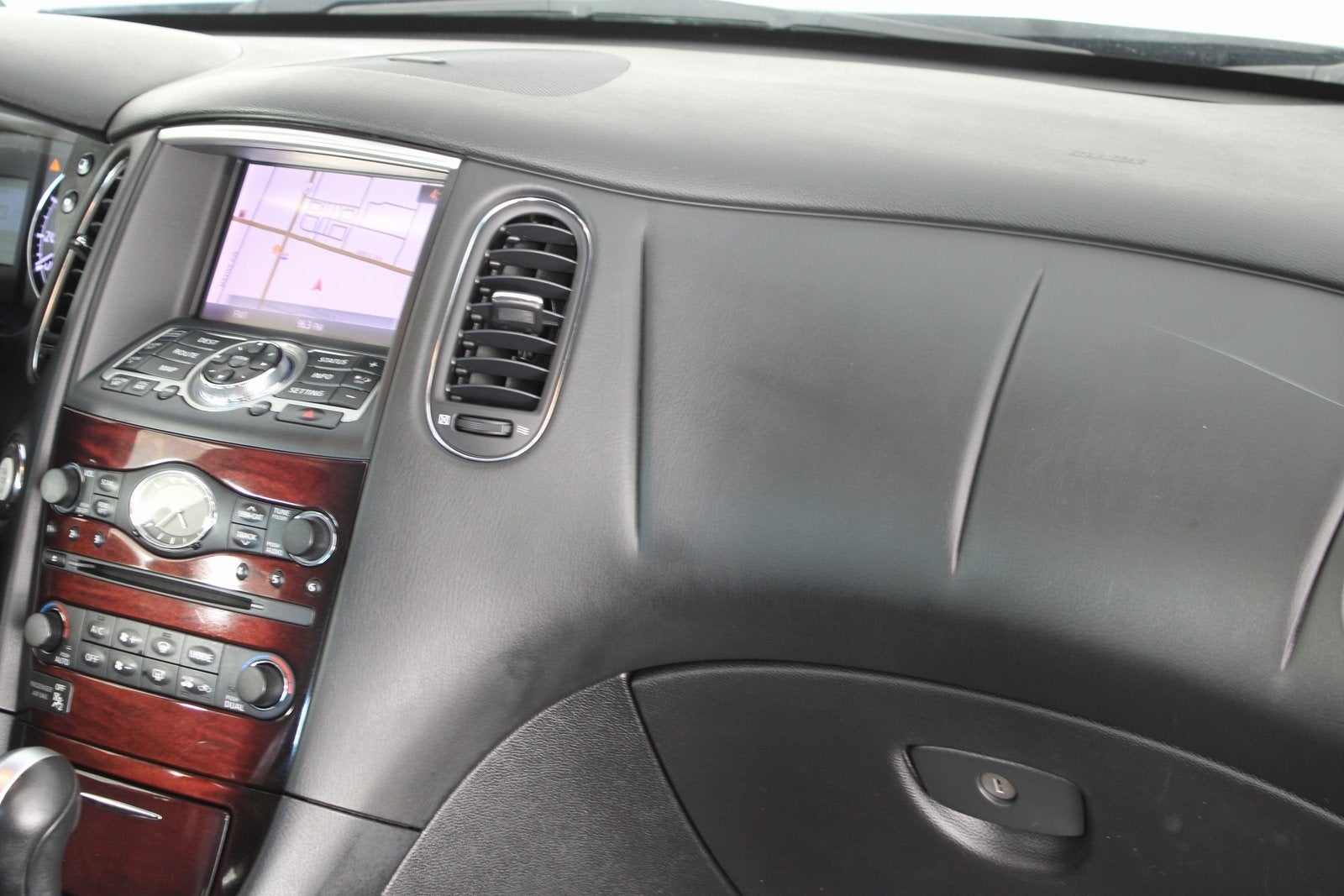 2017 INFINITI QX50 Base