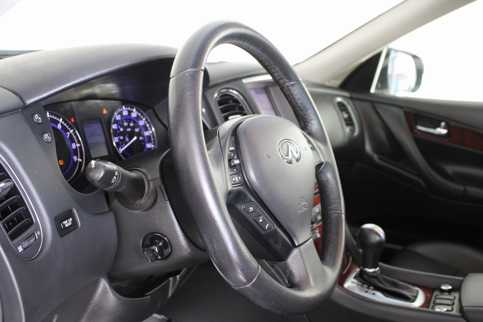 2017 INFINITI QX50 Base