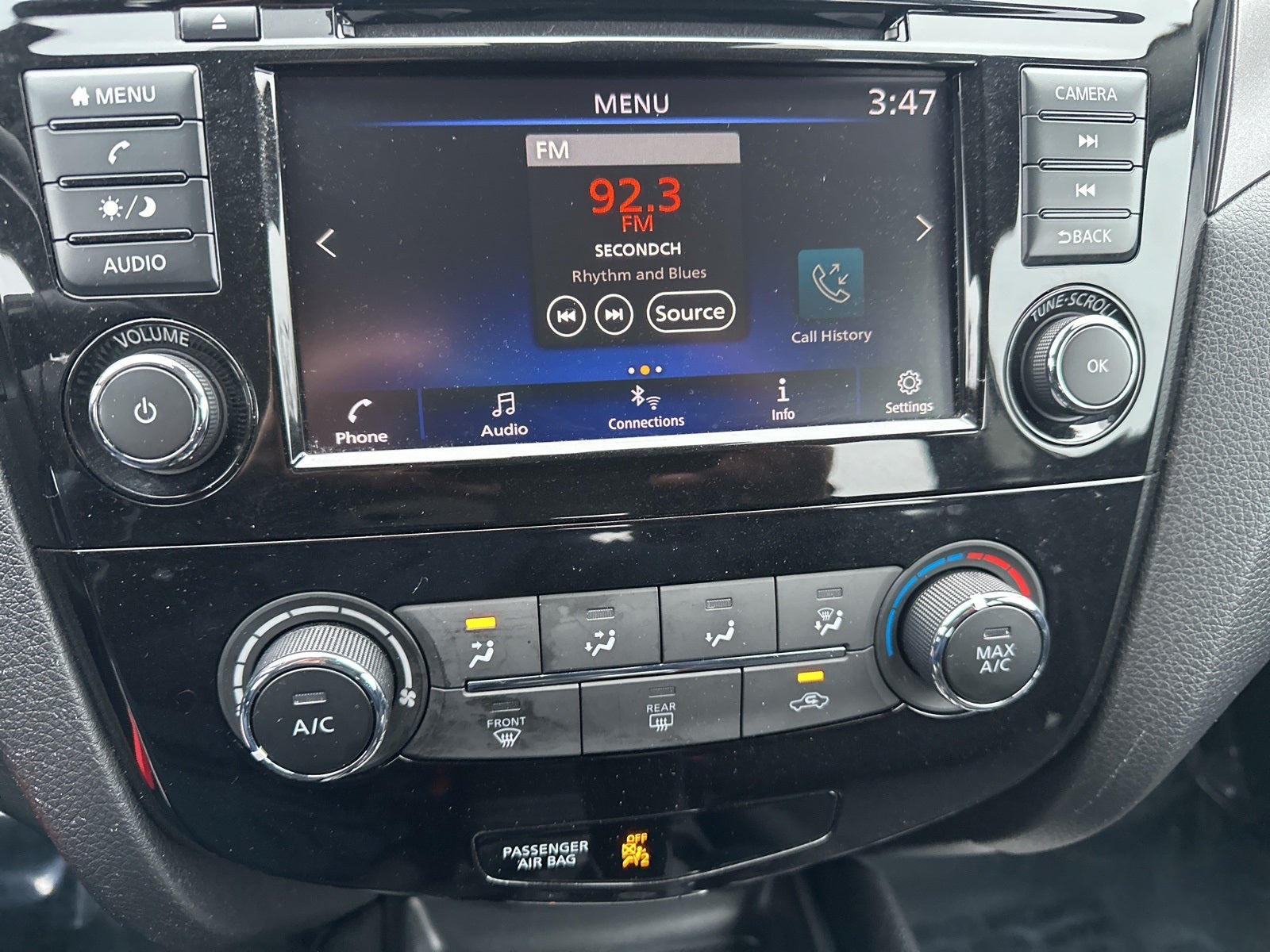 2022 Nissan Rogue Sport S