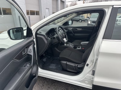 2022 Nissan Rogue Sport S