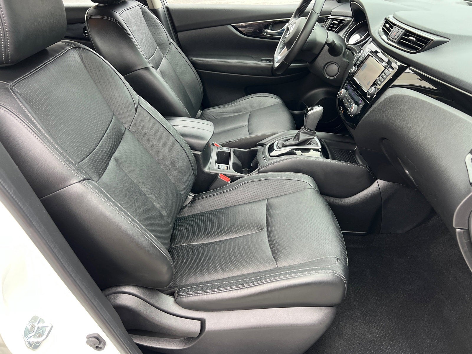 2017 Nissan Rogue Sport SL