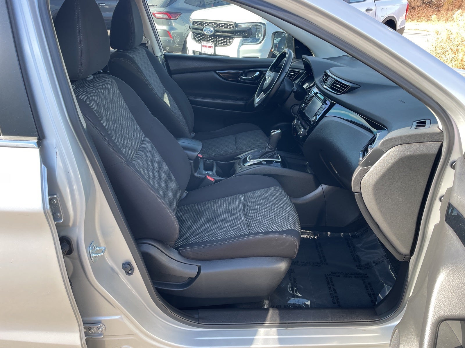 2017 Nissan Rogue Sport SV