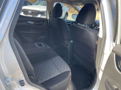 2017 Nissan Rogue Sport SV