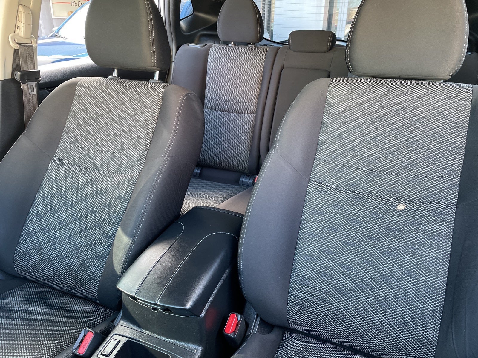 2017 Nissan Rogue Sport SV