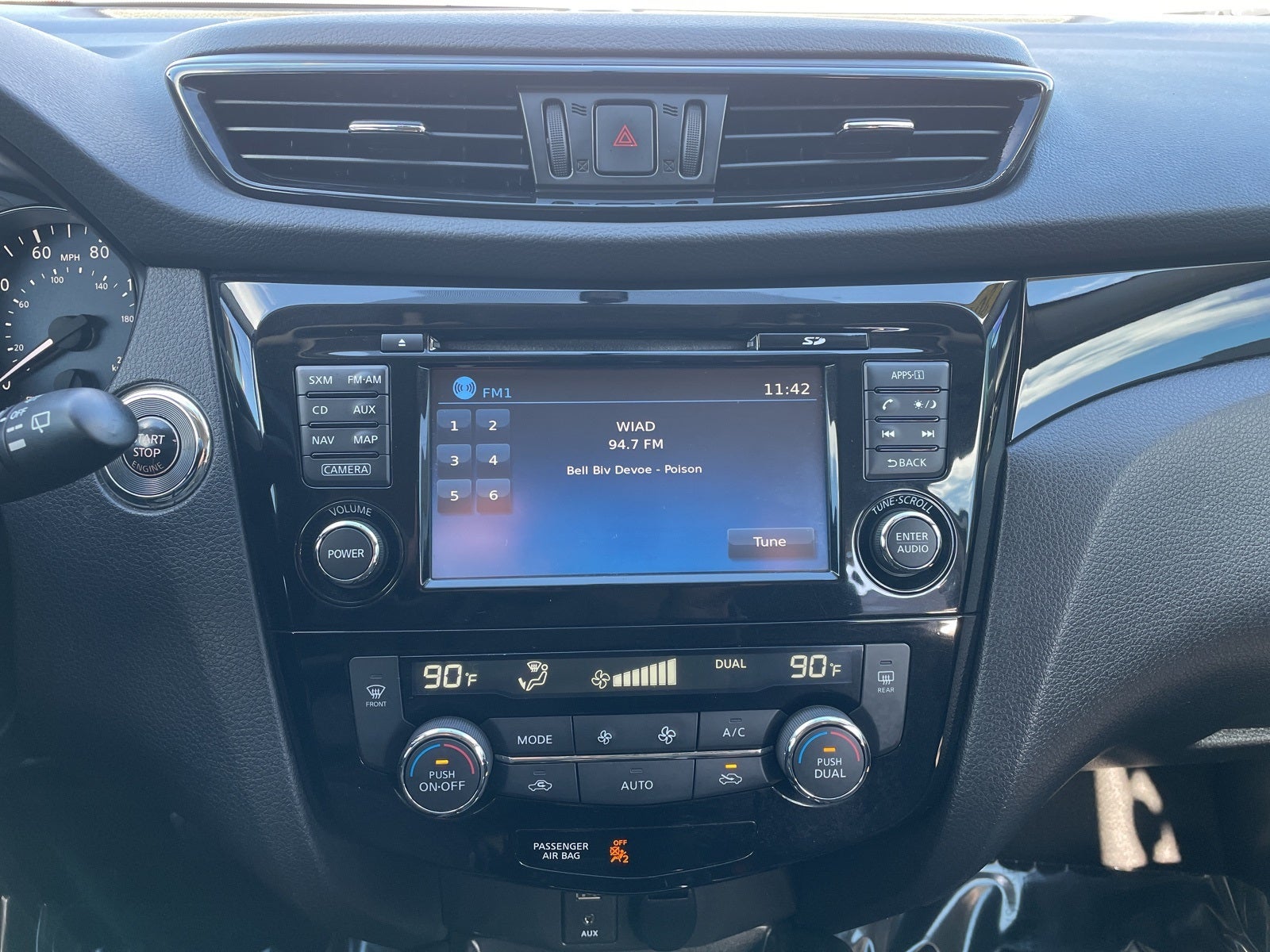 2017 Nissan Rogue Sport SV