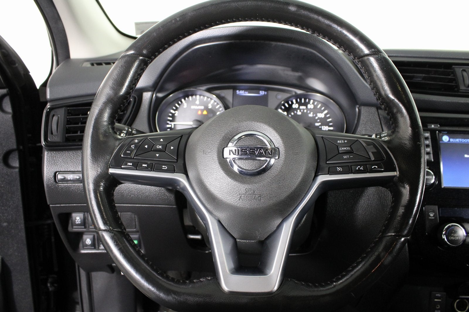 2017 Nissan Rogue Sport SV