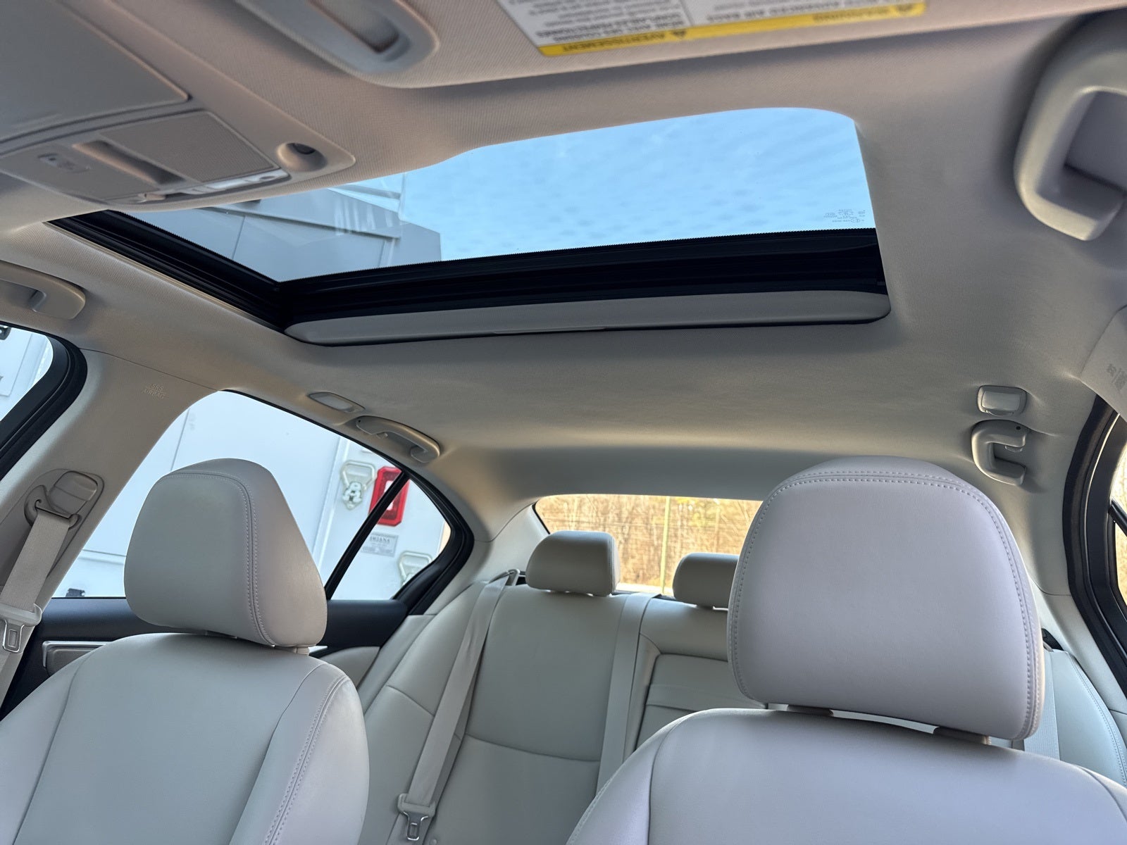 2015 INFINITI Q50 Premium