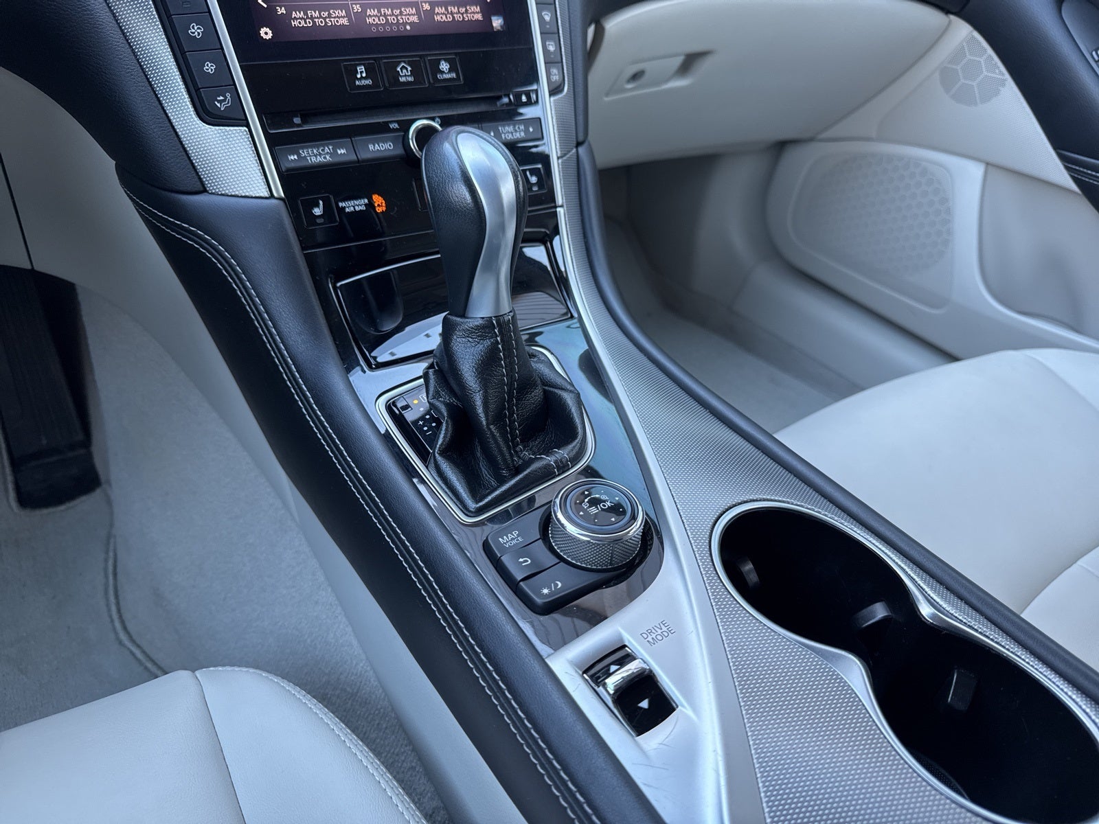 2015 INFINITI Q50 Premium