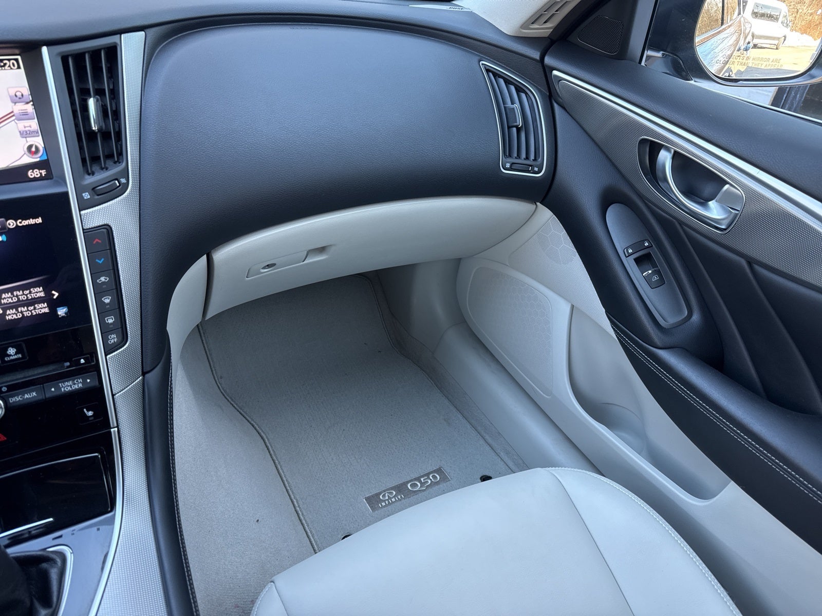 2015 INFINITI Q50 Premium