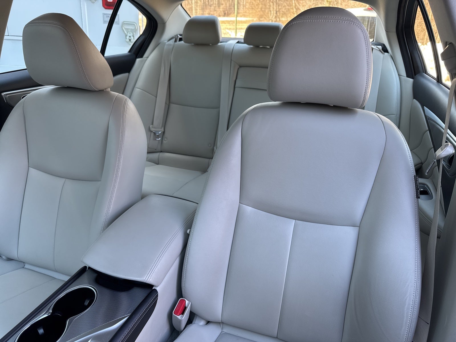 2015 INFINITI Q50 Premium