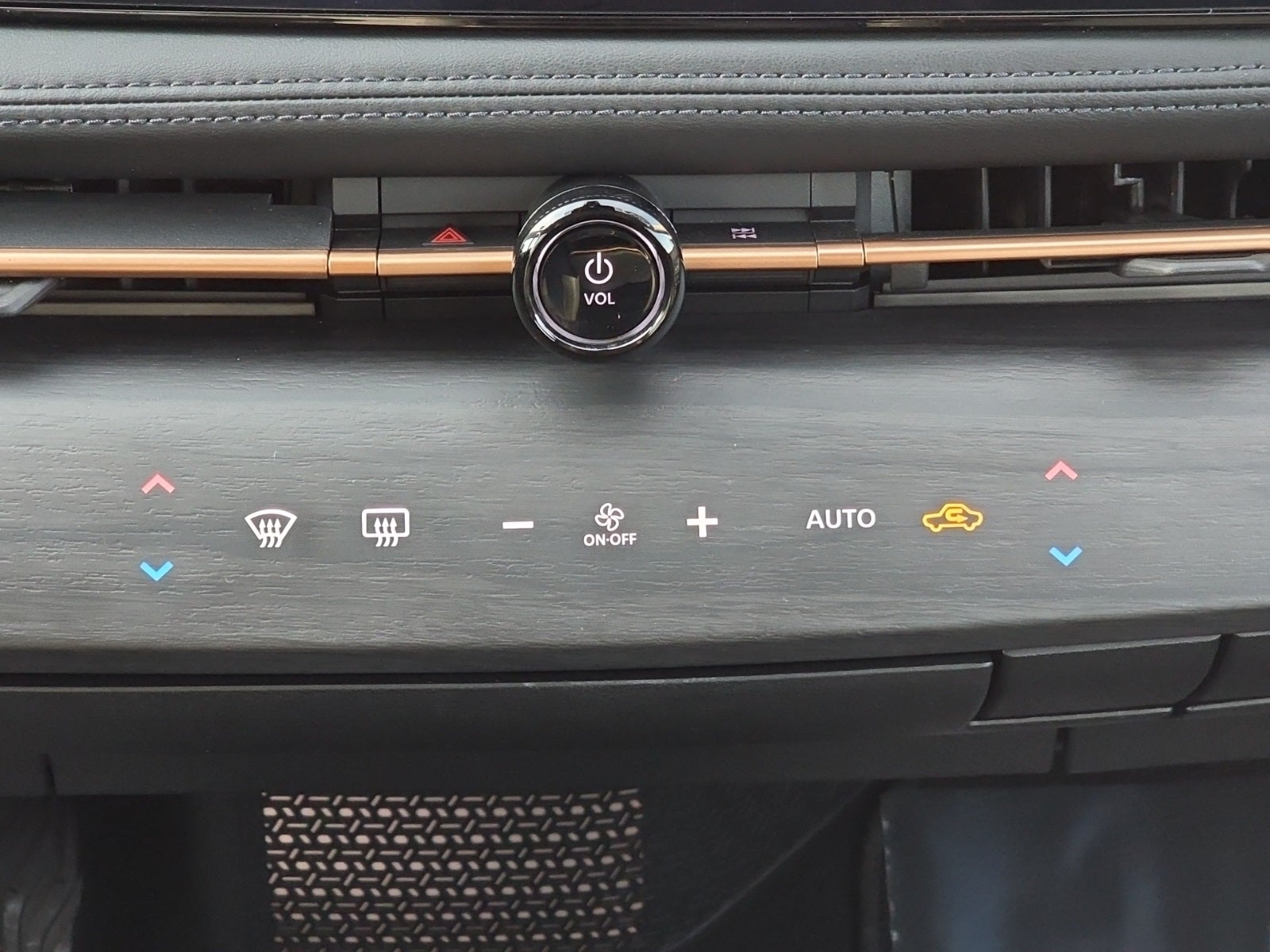 2024 Nissan Ariya ENGAGE e-4ORCE