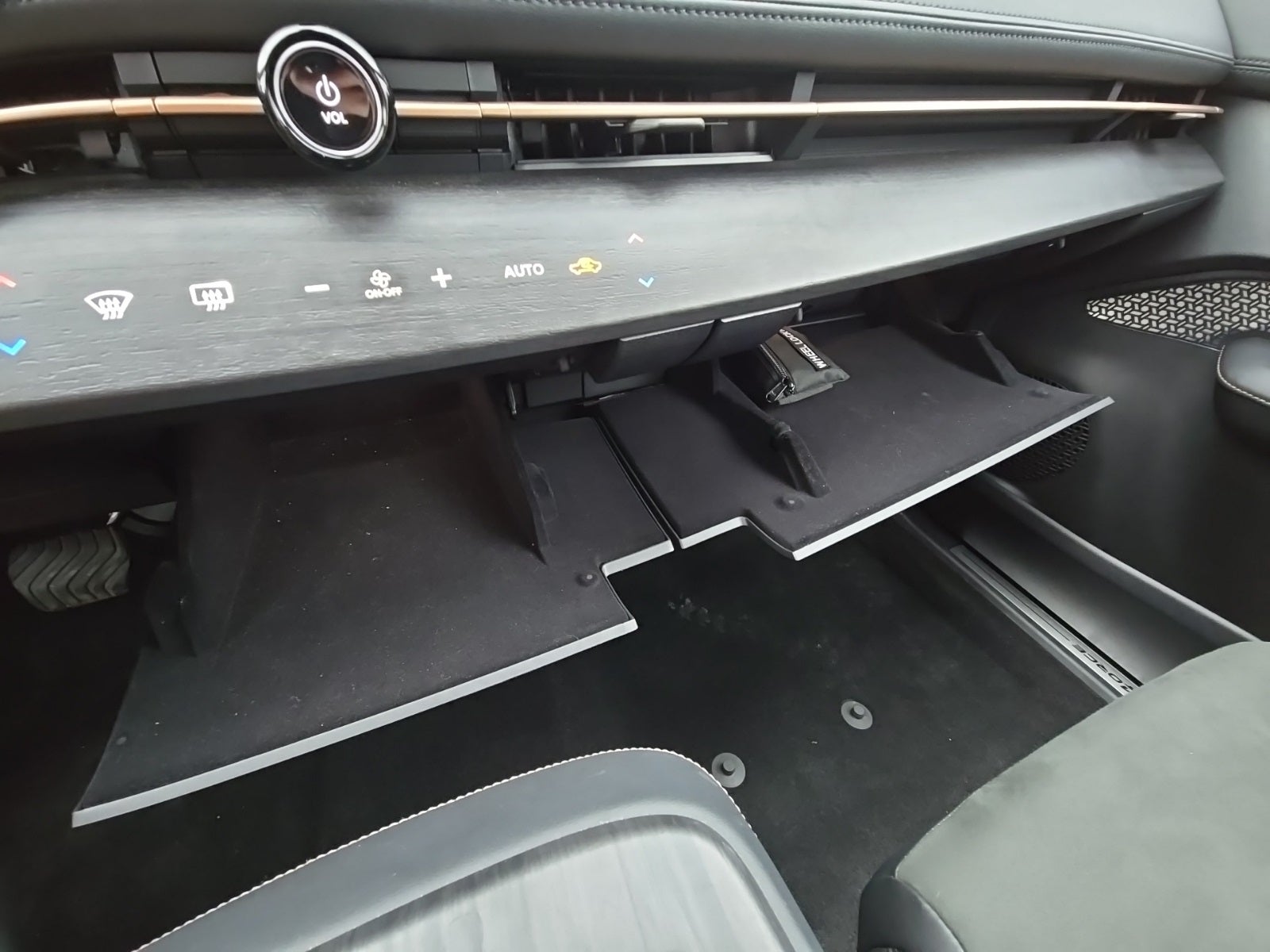 2024 Nissan Ariya ENGAGE+ e-4ORCE