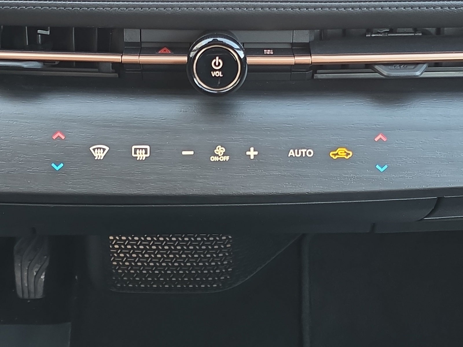 2023 Nissan Ariya EVOLVE+ e-4ORCE