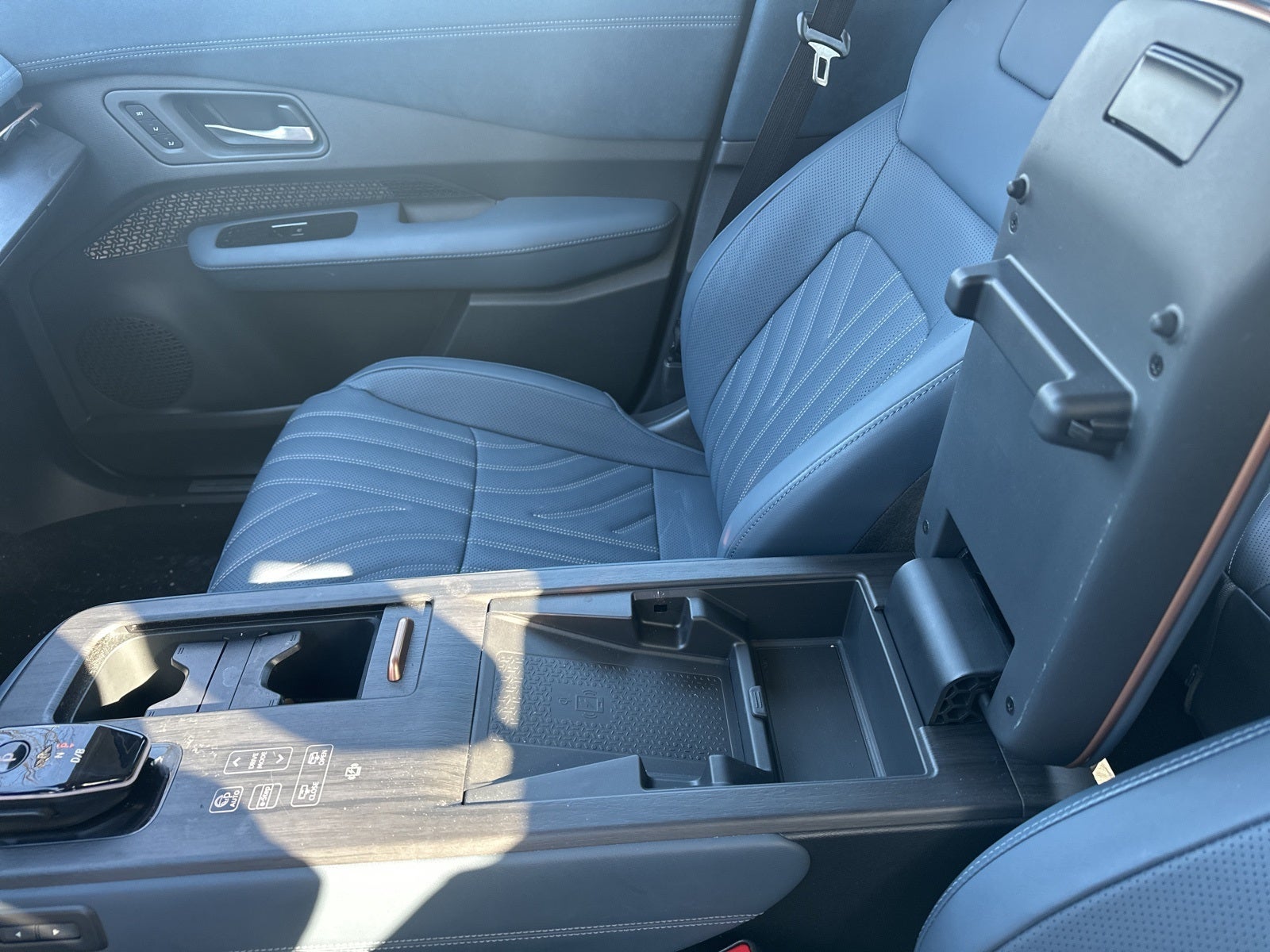 2024 Nissan Ariya PLATINUM+ e-4ORCE