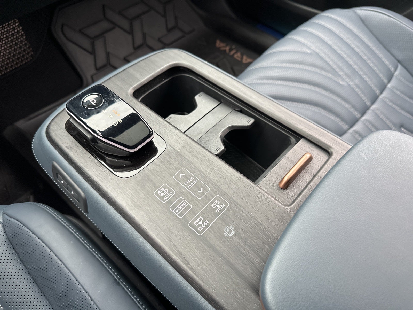 2023 Nissan Ariya PLATINUM+ e-4ORCE