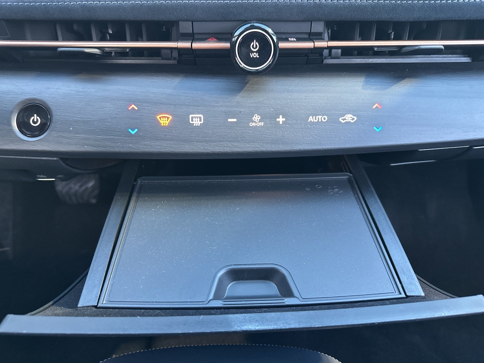 2023 Nissan Ariya PLATINUM+ e-4ORCE