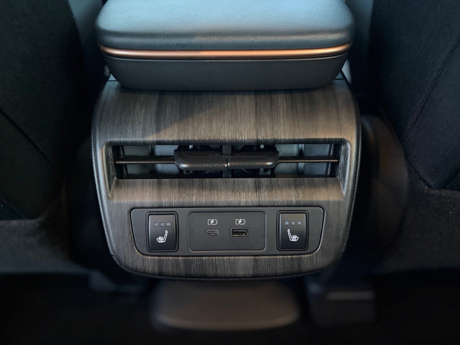 2024 Nissan Ariya PLATINUM+ e-4ORCE